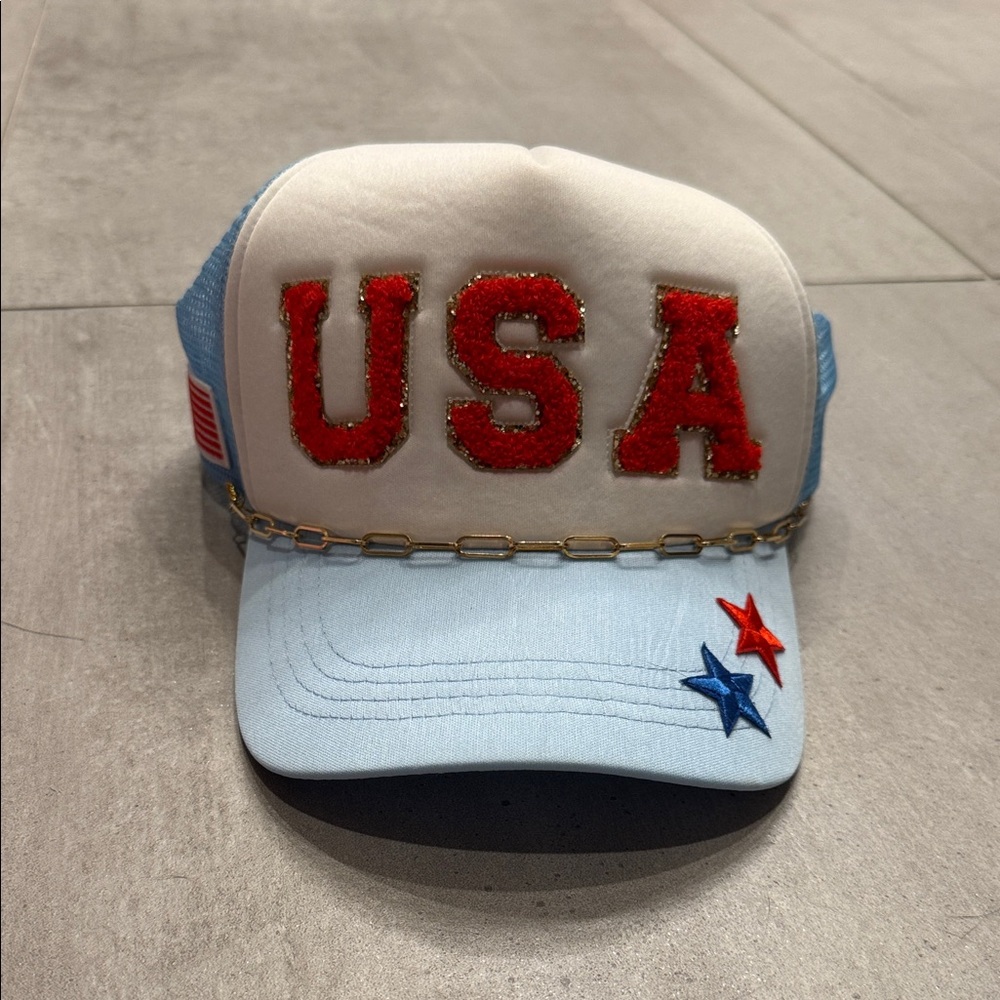 Women’s USA Patch Trucker Hat - Light Blue & White